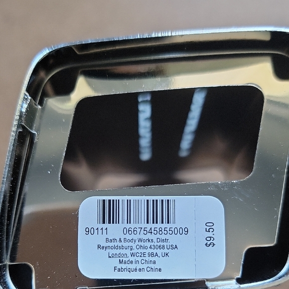 Bath & Body Works Shimmering Silver Holder - Picture 3 of 4